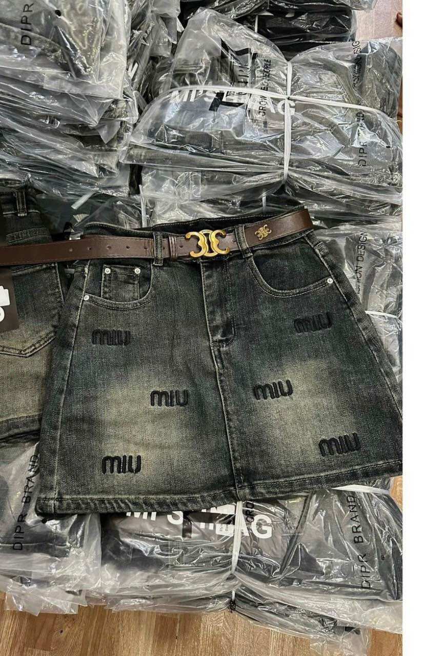 🎀chân váy jeans cạp pha màu có quần trong - hàng qc cao cấp