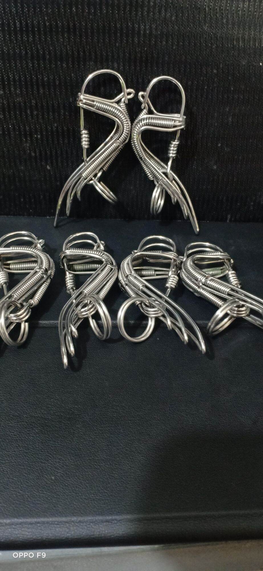 Móc Khoá inox uốn thủ công D001