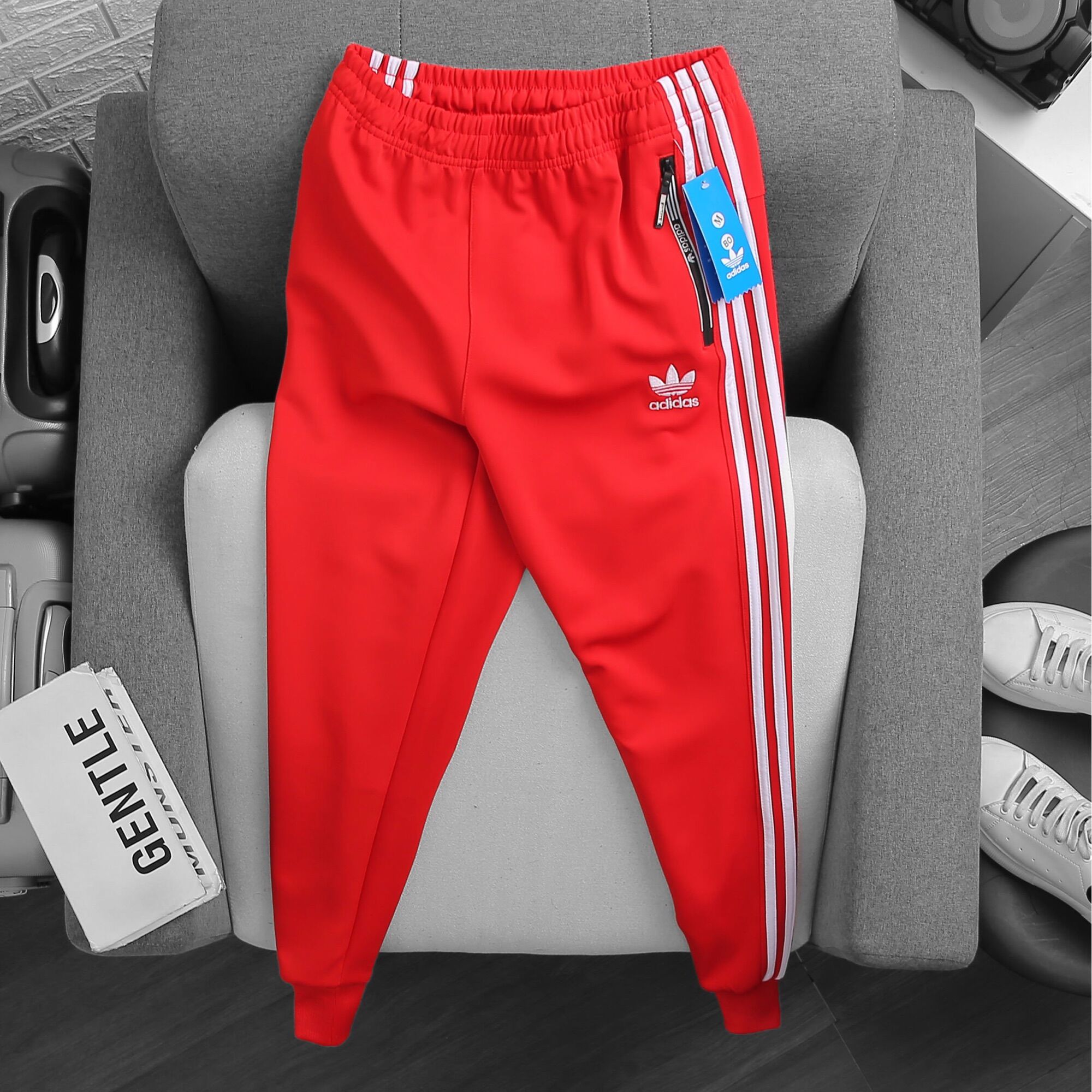 Jogger adidas 3 sọc khoá túi ép