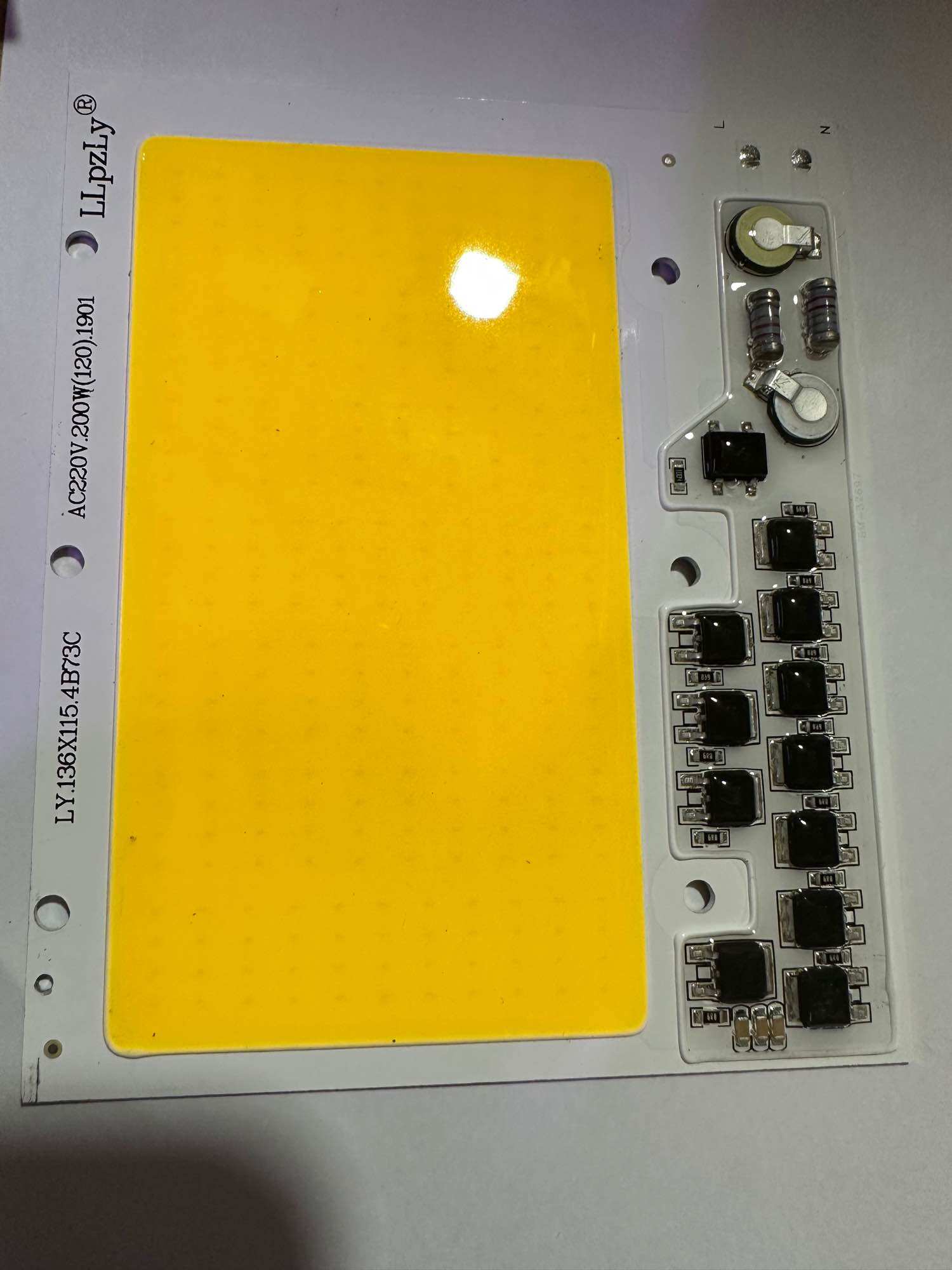 Chip đèn led chiếu sáng 220V 200W