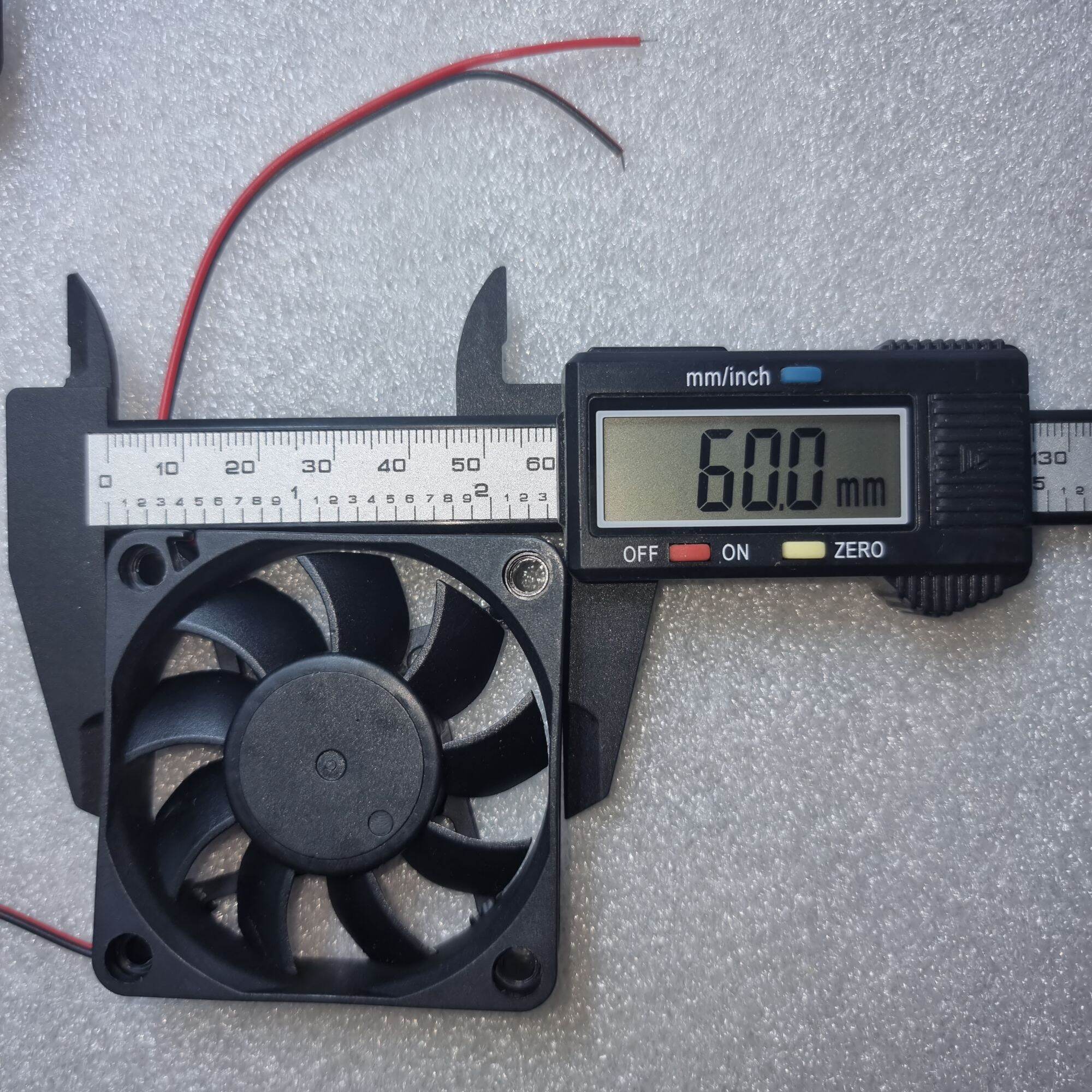 quạt tản nhiệt 5v  6x6x1.5cm 0.13A