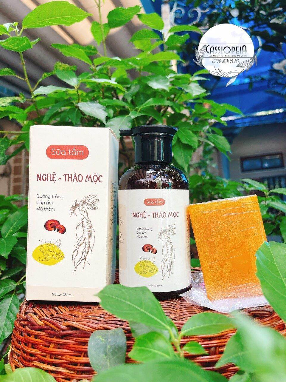 Sữa tắm nghệ thảo mộc dưỡng trắng da