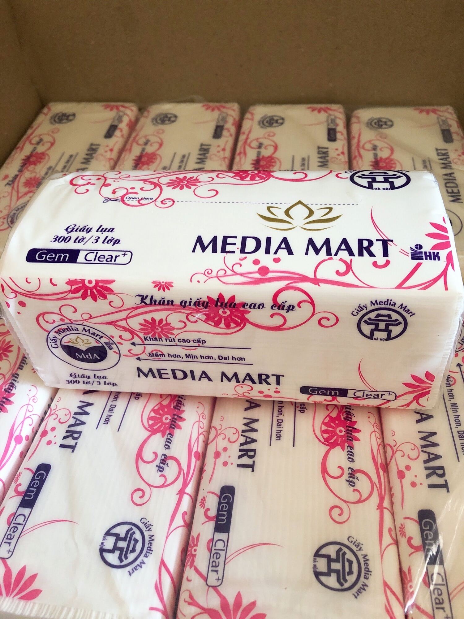 GIẤY RÚT LỤA MEDIA MART CAO CẤP 300 TỜ 3 LỚP MỀM MỊN, SIÊU D AI
