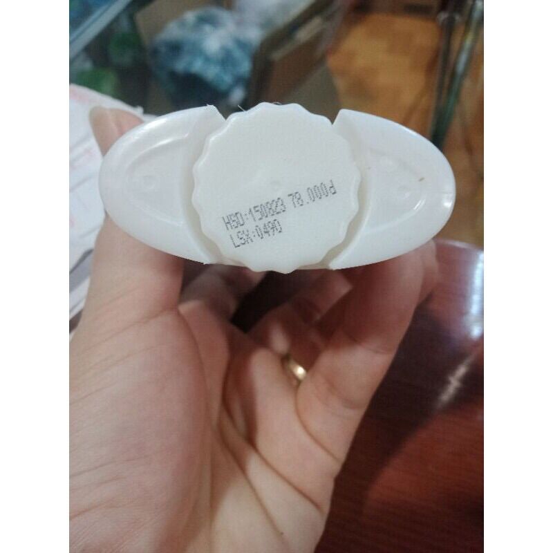Lăn sáp Enchanter hồng Romatic