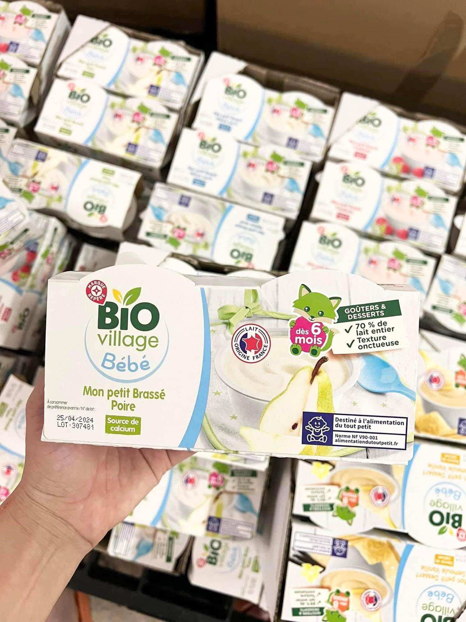 Sữa chua - váng sữa hữu cơ bio village bébé pháp cho bé 6m+ - lốc 4 hộp