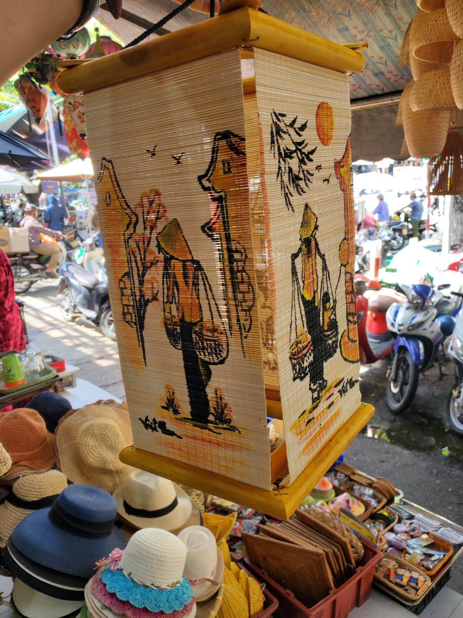Lồng Đèn mành  Vuông tre vẽ họa tiết trang trí