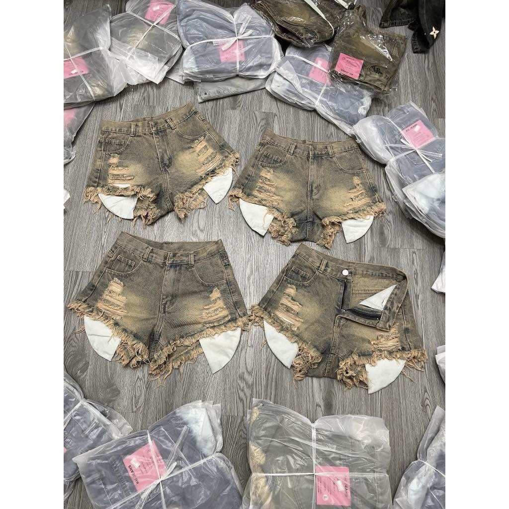 Quần short jean nhiều nút