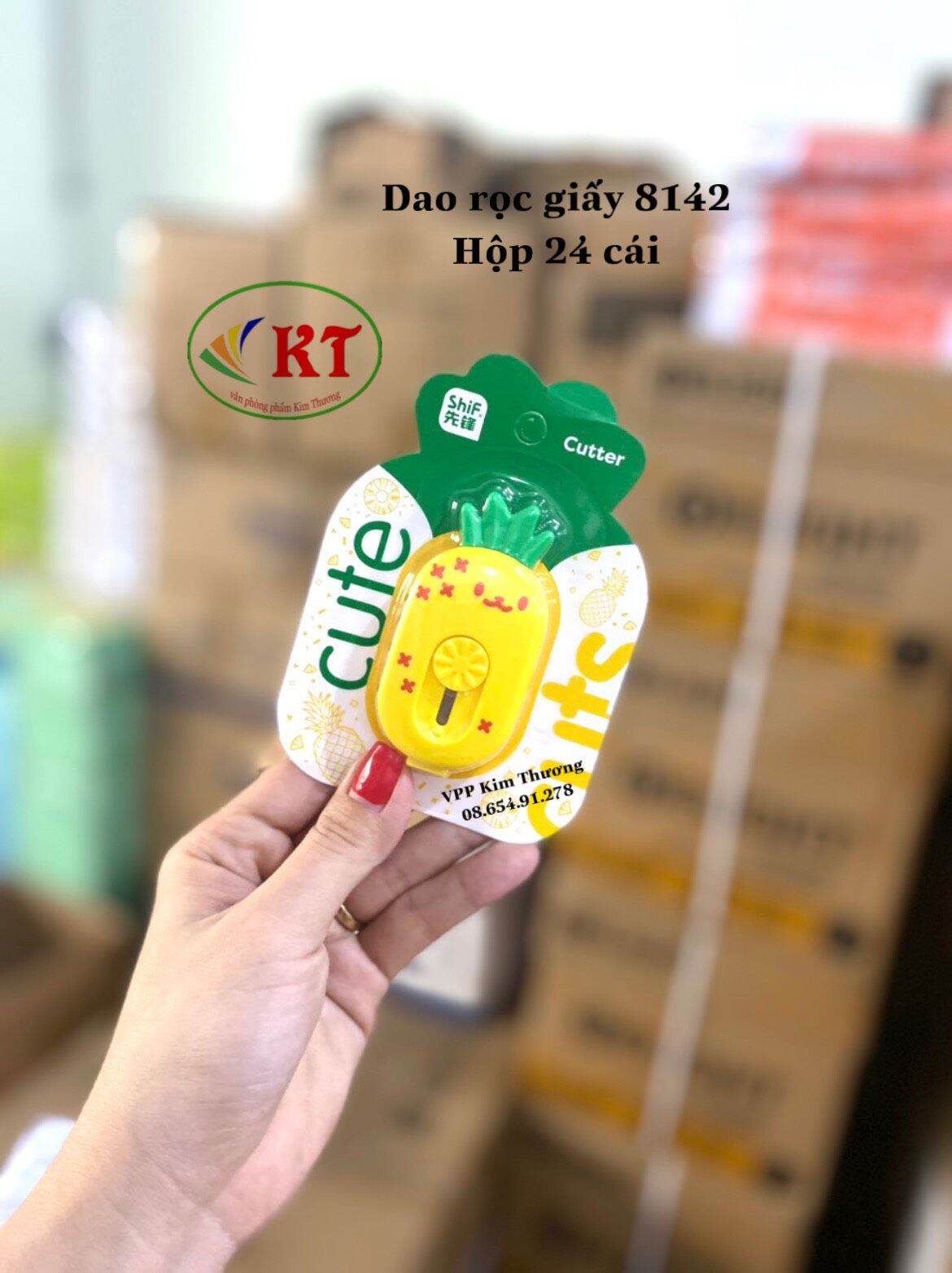 Dao rọc giấy kiểu hình carot mã 8142