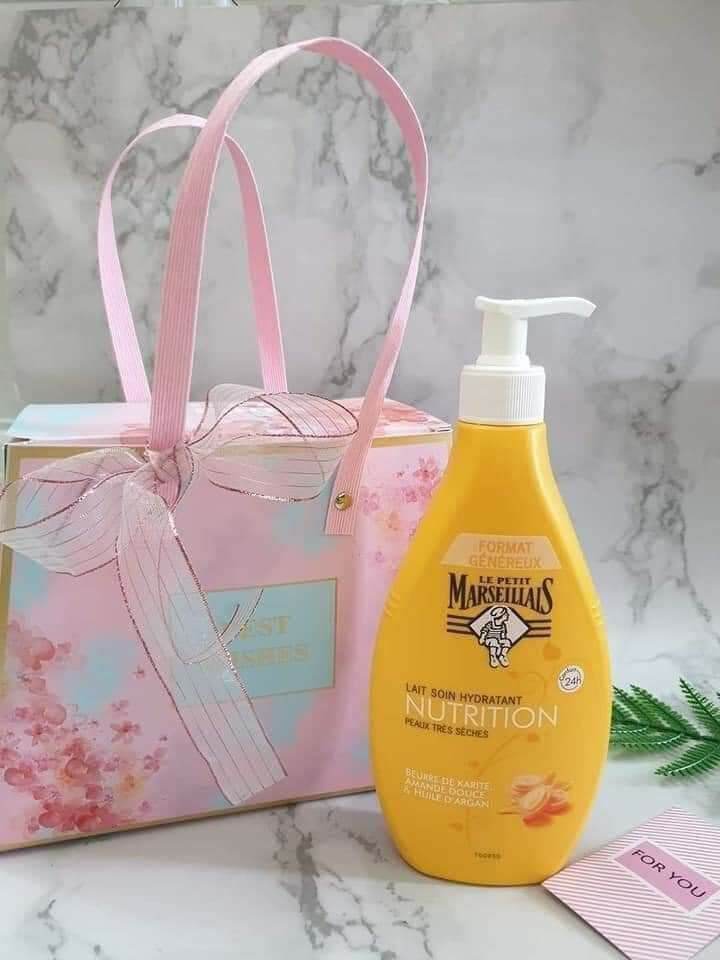 Dưỡng thể Le Petit Marseillais