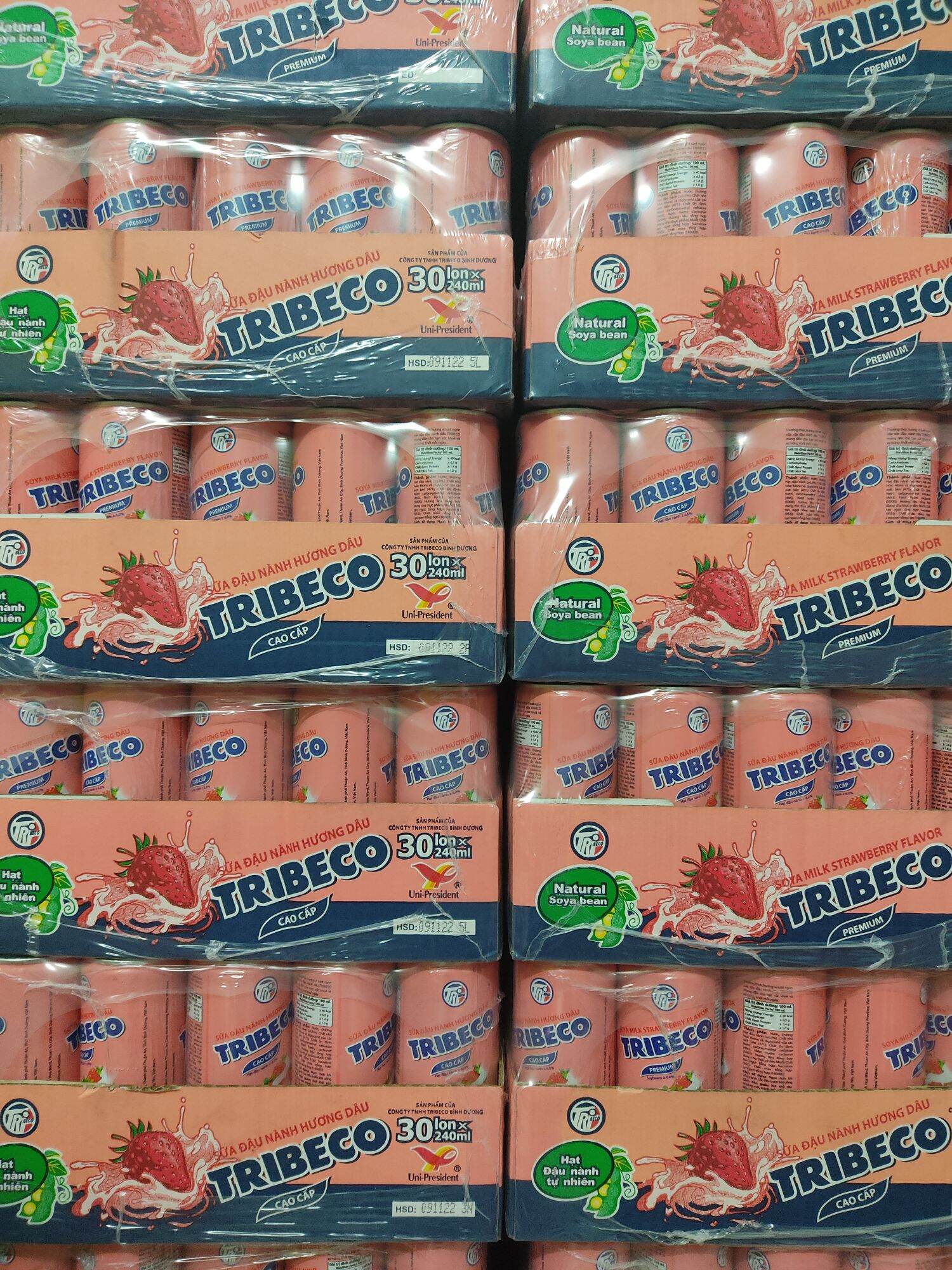 [HCM]Sữa đậu nành Tribeco dâu 30lon x 240ml