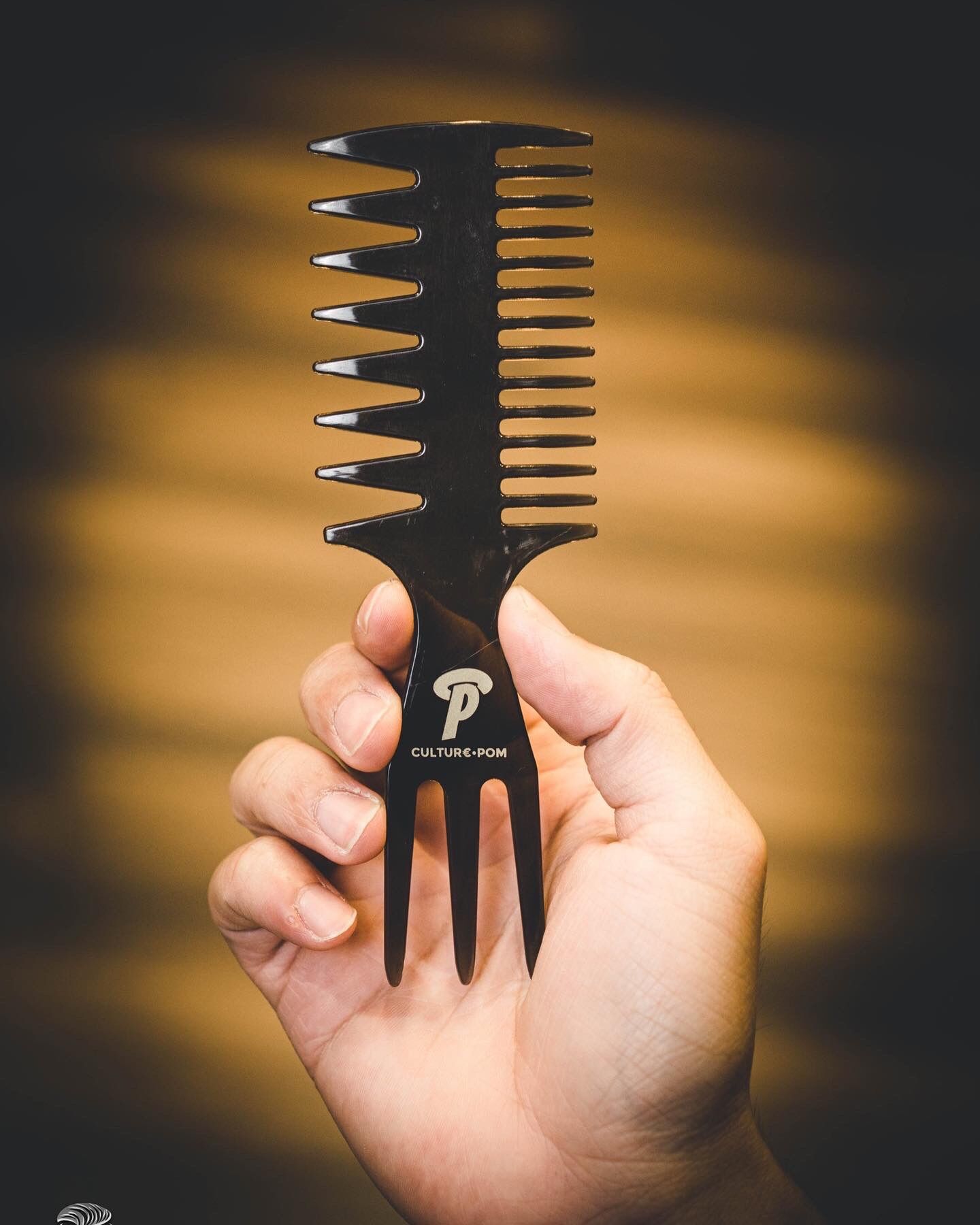 TRIFECTA COMB Lược xương cá