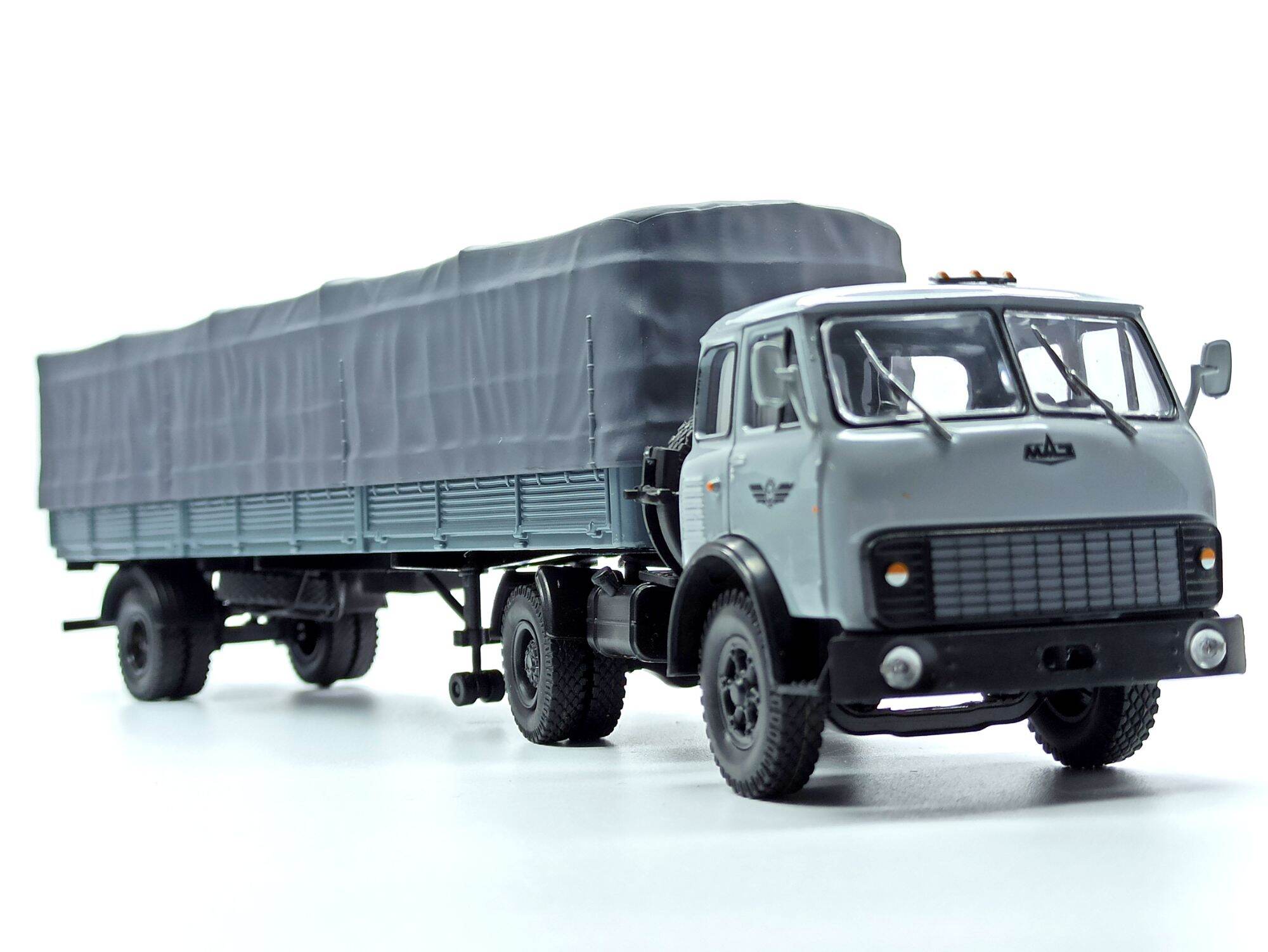 Mô hình xe Maz504 & Mooc 9380