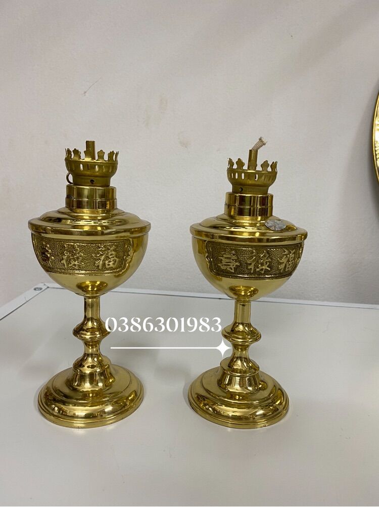 Đèn dầu , đèn thờ thắp dầu bằng đồng đúc cao 28cm