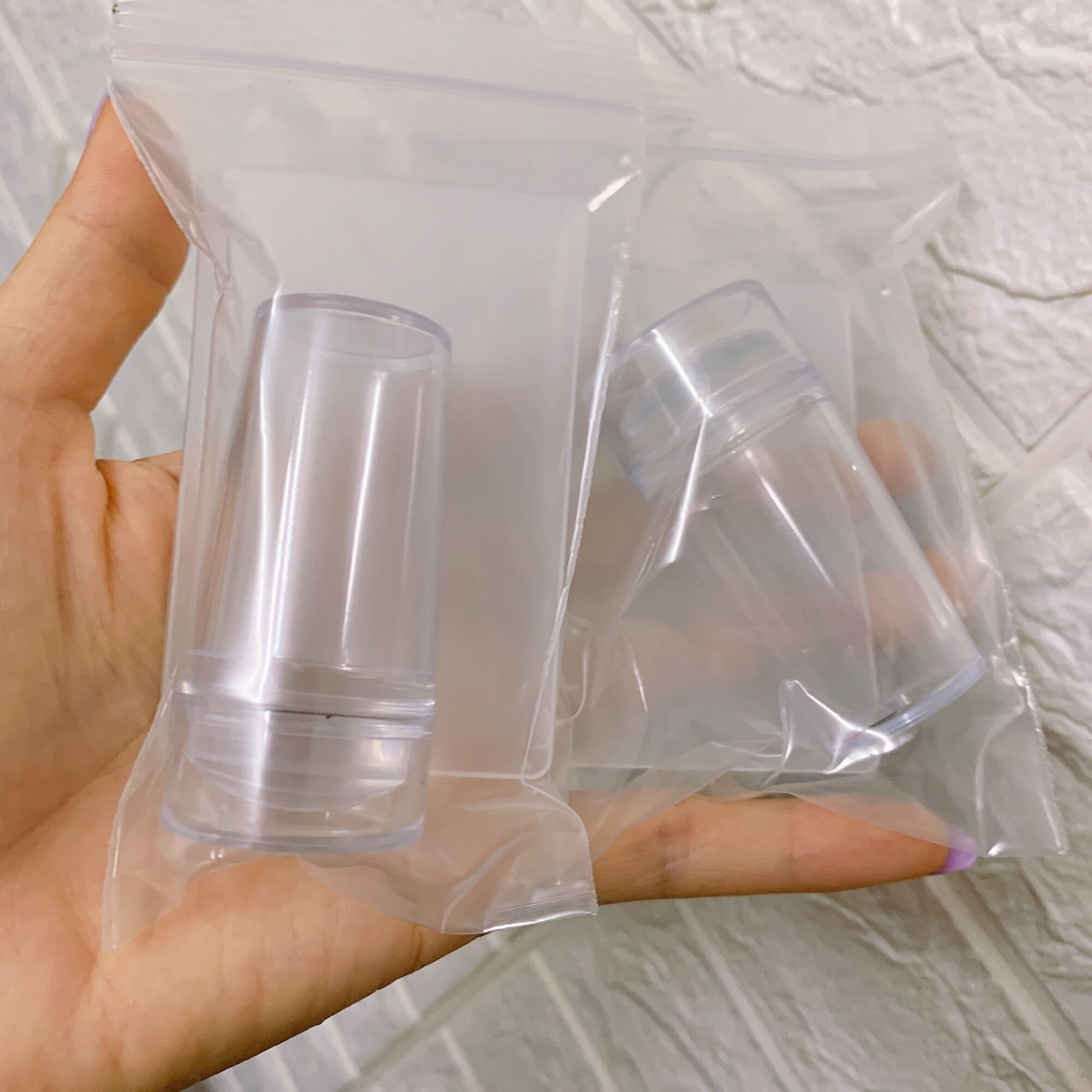 Con dấu silicon in móng tay trong suốt