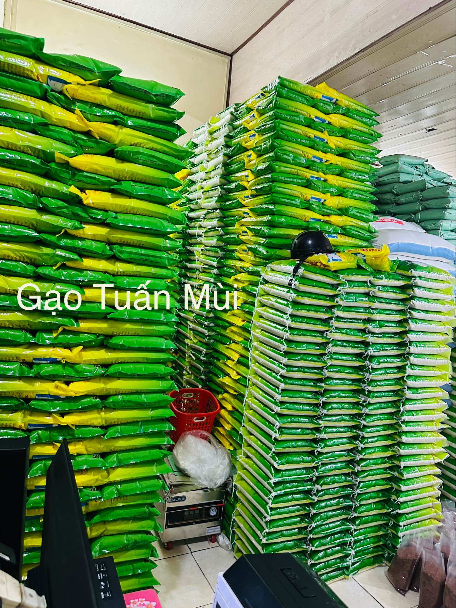 Gạo ST25 (Dẻo Mềm, Thơm Cơm Túi 5 Ký)