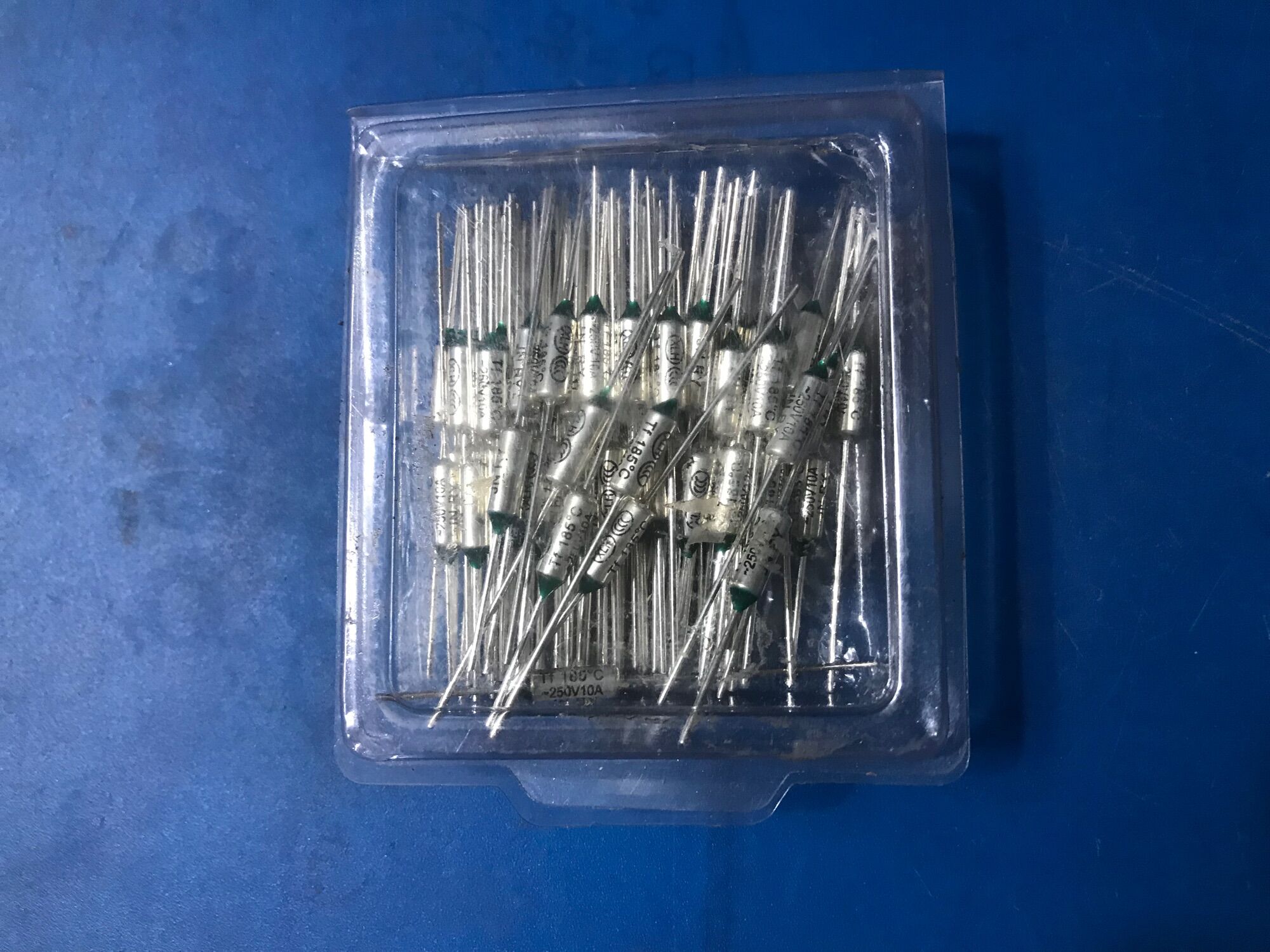 50 trở cầu trì nồi cơm điện 10A thông dụng