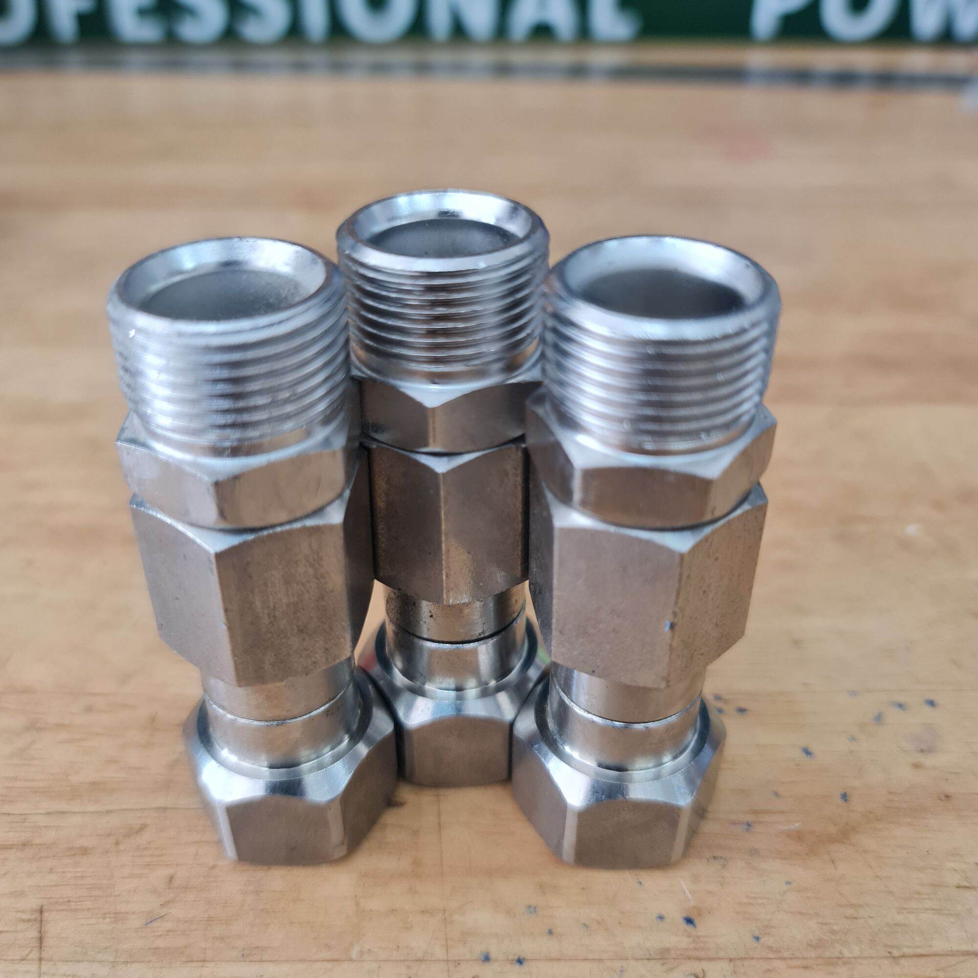 Khớp chống xoắn dây xịt máy rửa xe chân ren 22mm/ Khớp chống xoắn dây INOX