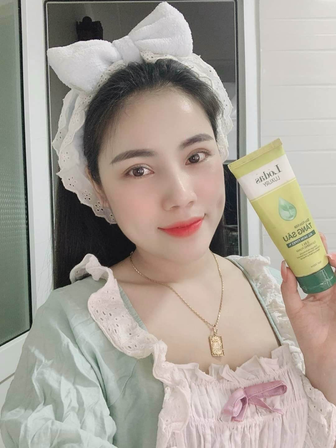SỮA RỬA MẶT TẦNG SÂU 3IN1