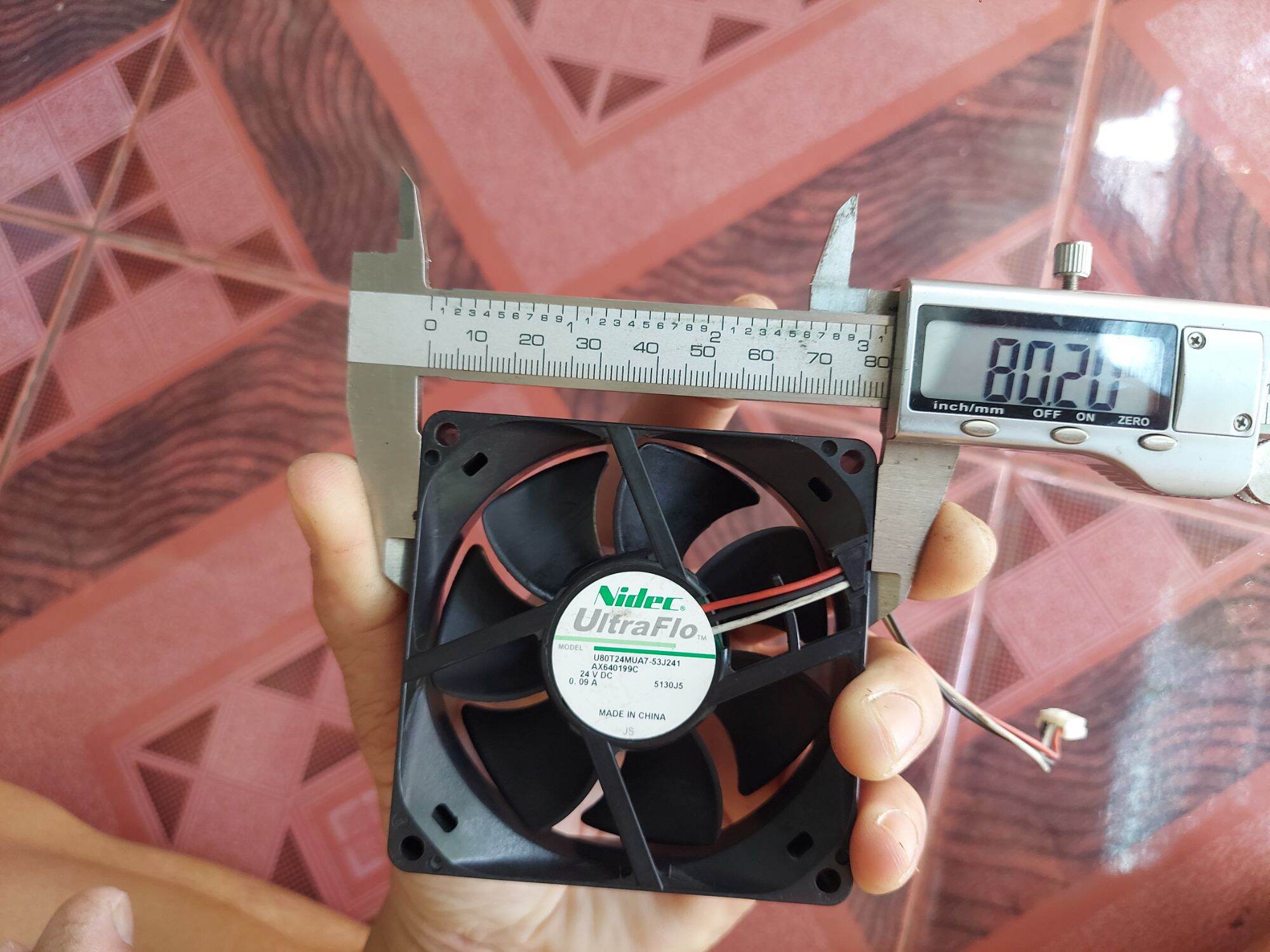 Quạt tản nhiệt Nidec 24v 8×8×2.5 tháo máy Nhật.