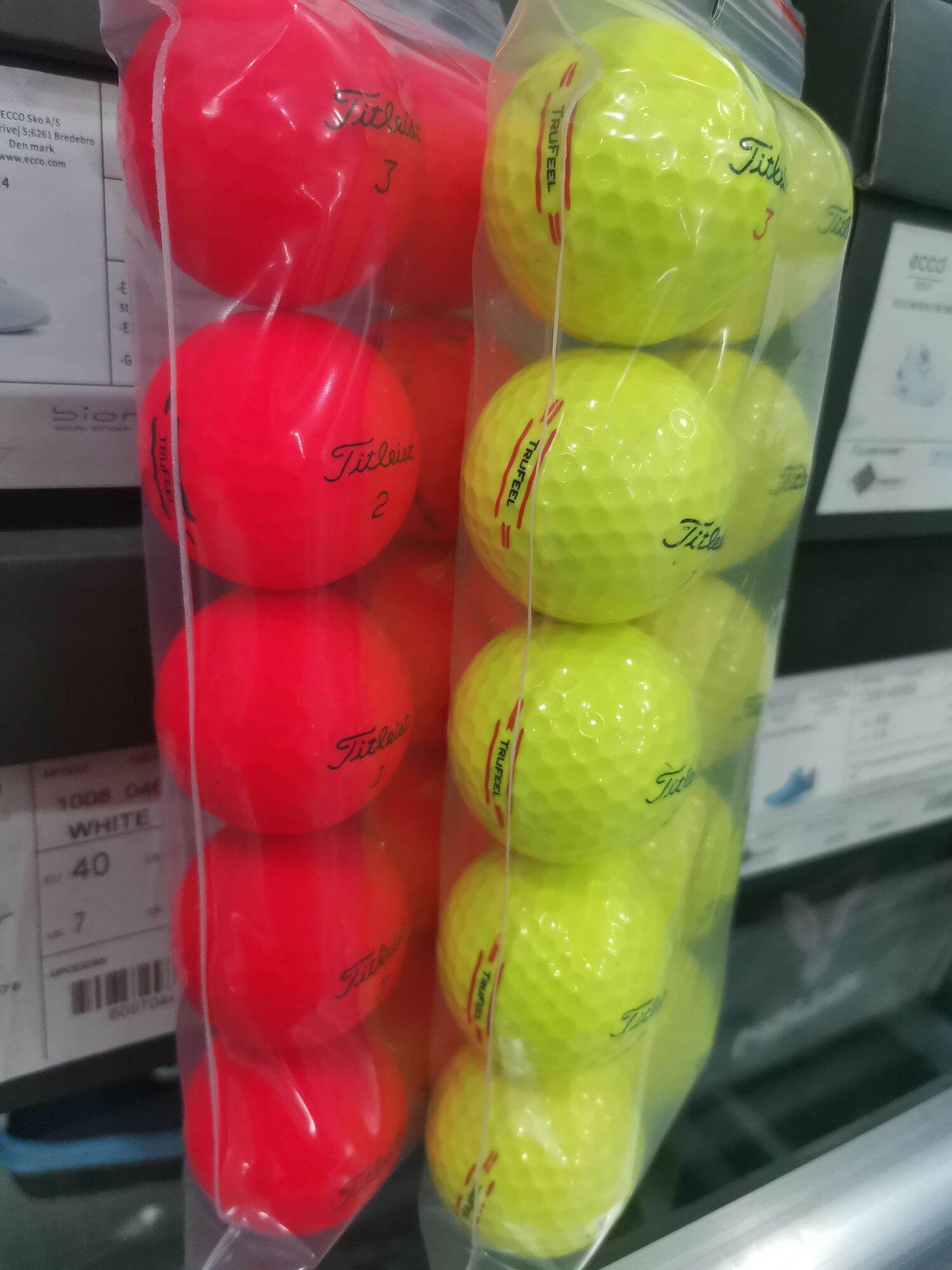 Bóng Golf Titleist Màu 10 Bóng Mới 98%