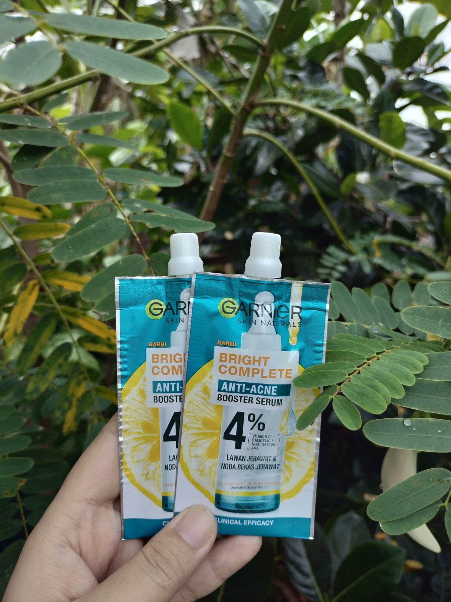 Dưỡng chất giảm mụn sáng da Garnier 7.5ml