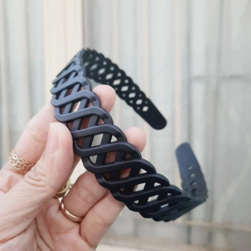 Bờm cài tóc caro đen nhám 2p5