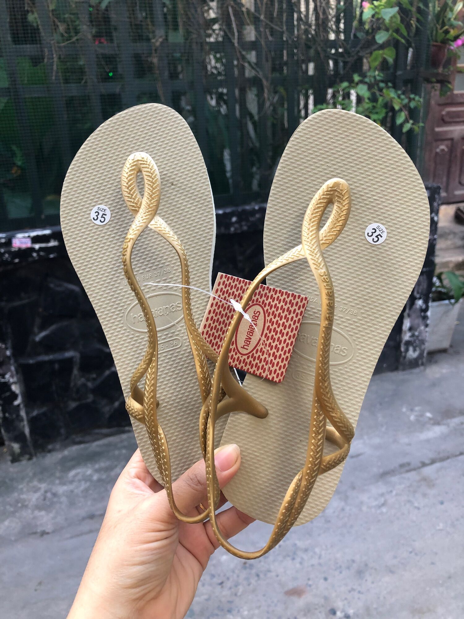 Sandal đi biển cực hot