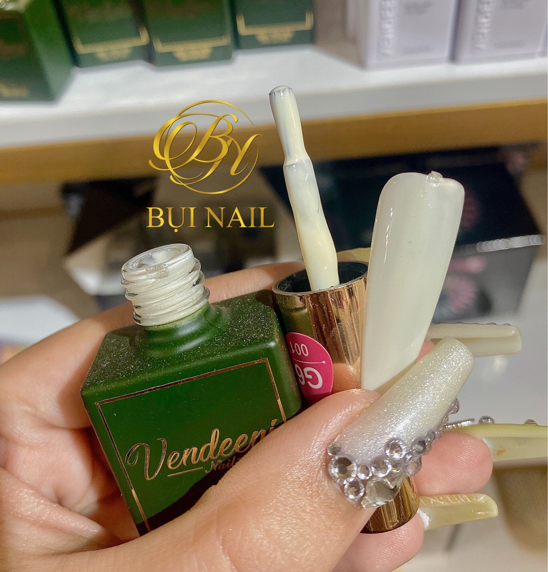 SƠN MÀU TRẮNG NGÀ