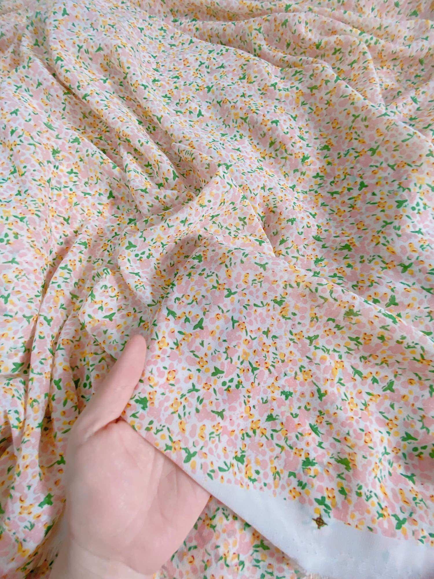 Chiffon Fabric, Soft and Flowing Floral Chiffon, Specialized for Making Dresses, Skirts, Ao Dai, Ba Ba Dresses, and Other Garments [Color Chart 1]