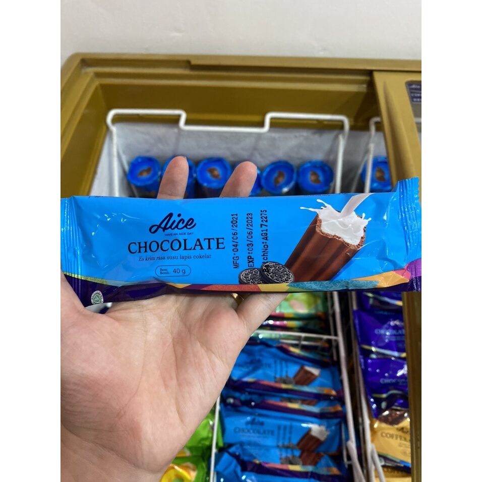 Kem sôcôla sữa aice singapore