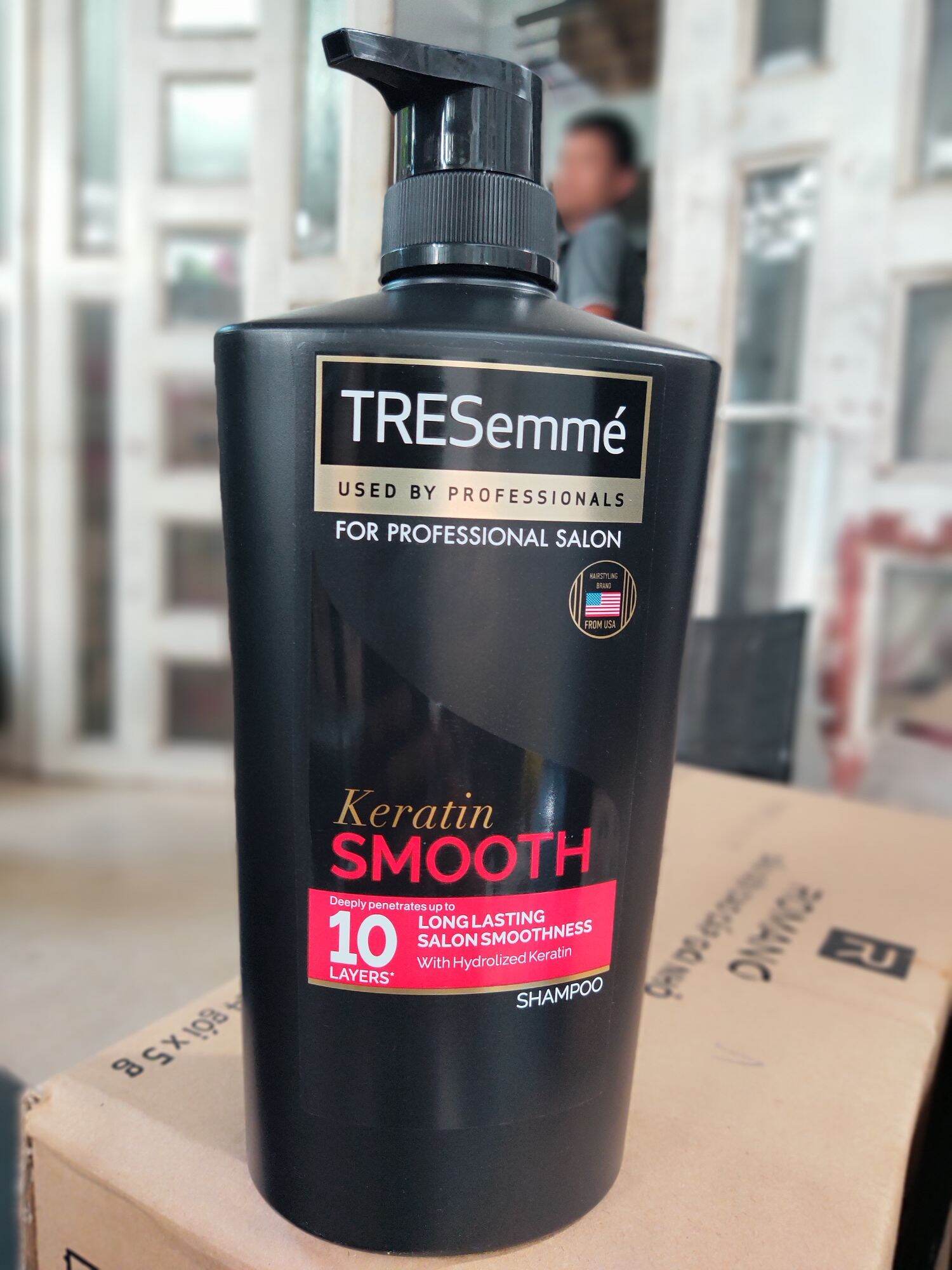 Dầu gội đầu TRESemmé 850g.