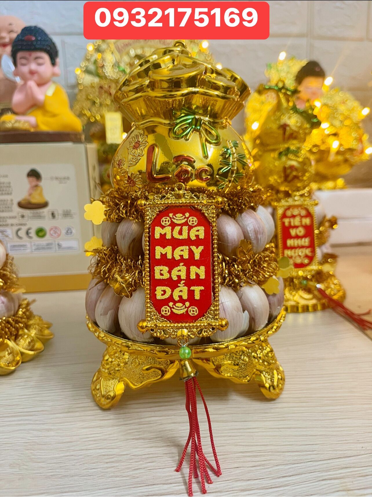 Tháp tỏi hủ vàng chiêu tài lộc