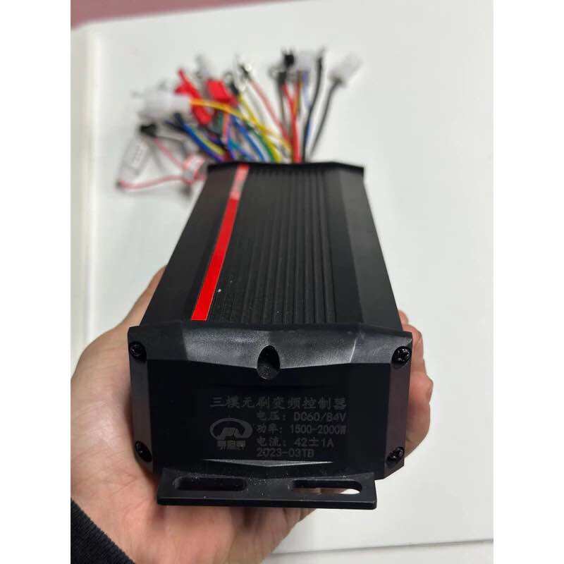 Ic 1500w-2000w đen 18 sò tụ 100v điện áp Dc 60/84v