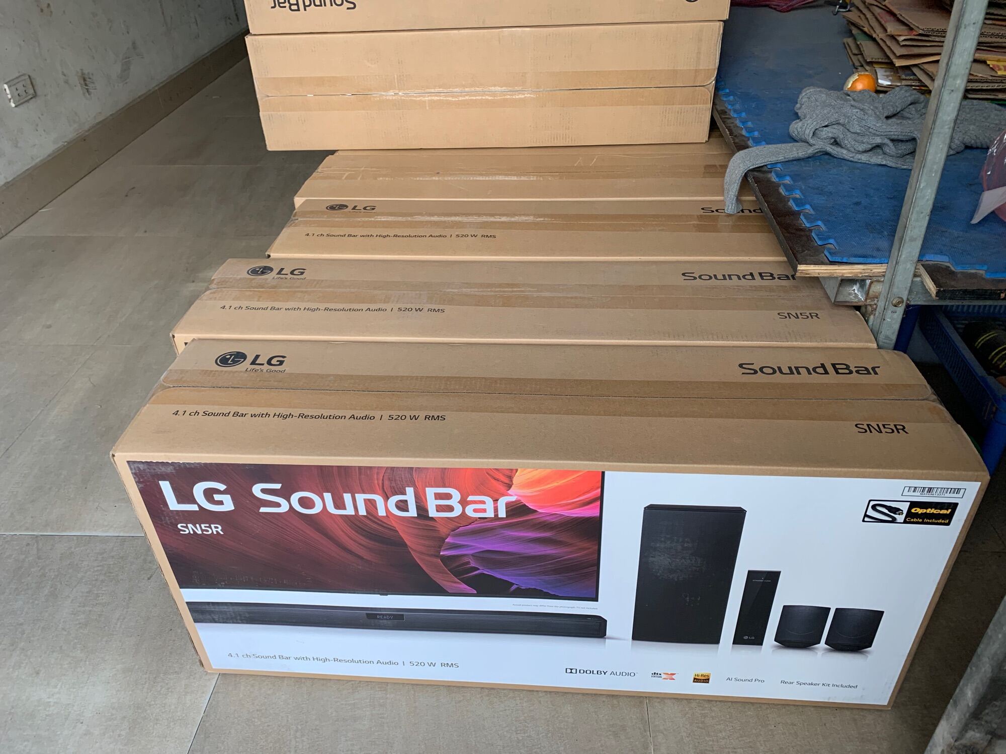 Loa thanh Soundbar LG 4.1 SN5R 520W chính hãng