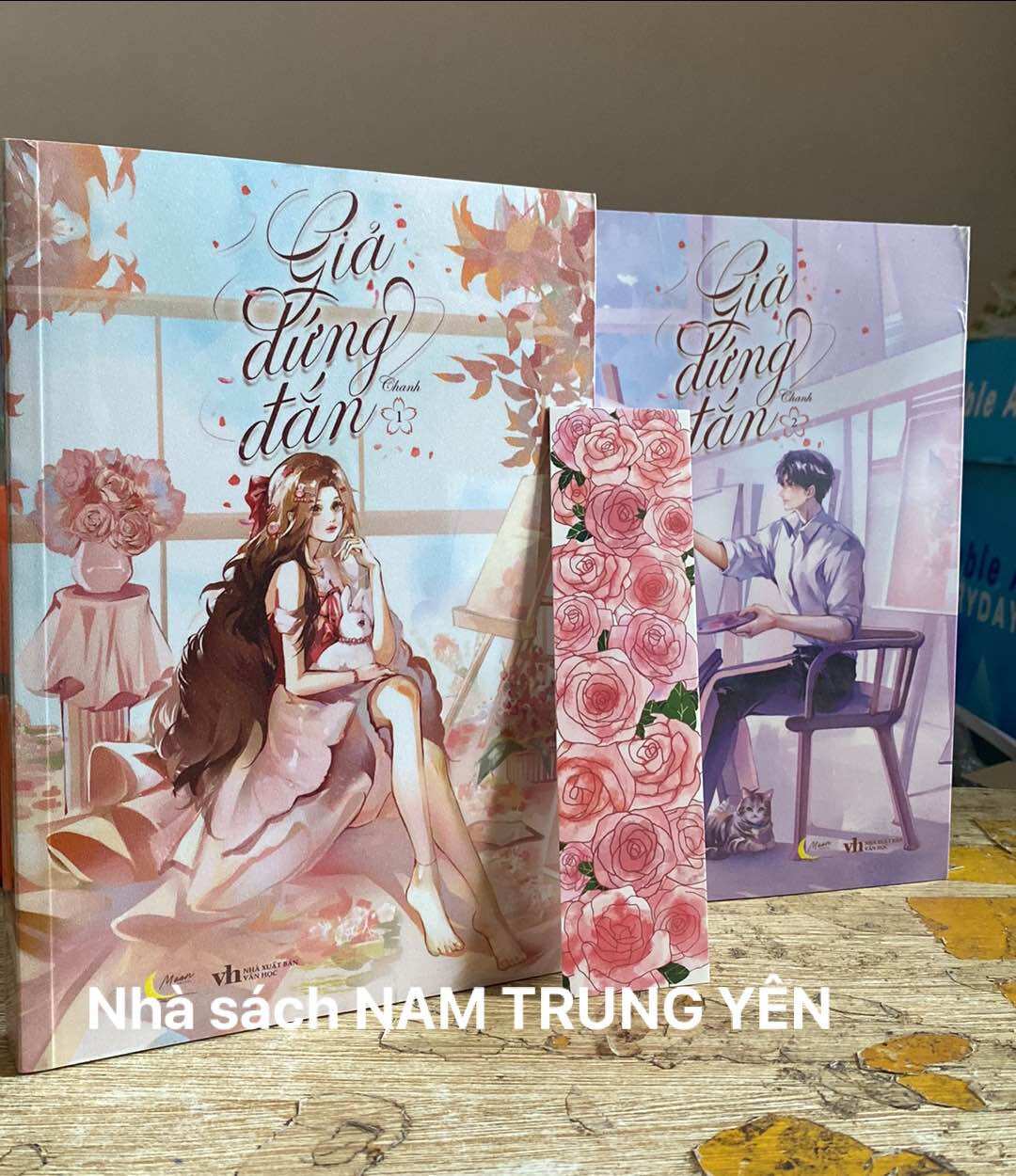 SÁCH - BỘ TIỂU THUYẾT HỌC ĐƯỜNG - Giả đứng đắn + Thầm yêu ánh dương rực rỡ (tặng quà shop)
