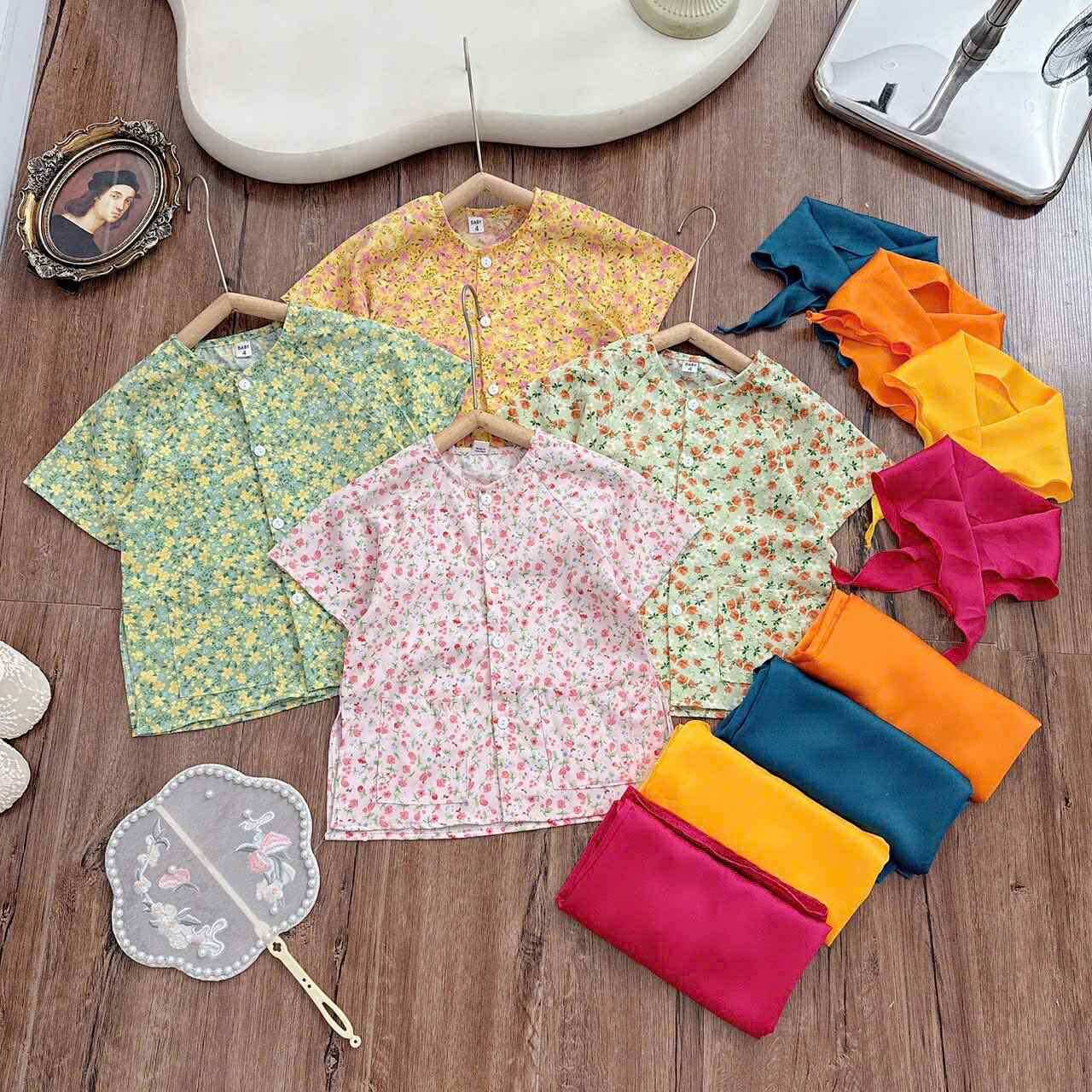 Set Bộ Bà Ba Lụa Kèm Khăn Hoạ Tiết Hoa Nhí 4 Màu Xinh