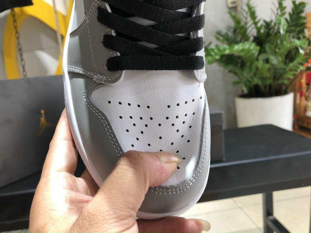 Giày cao cổ Air Jordan xám