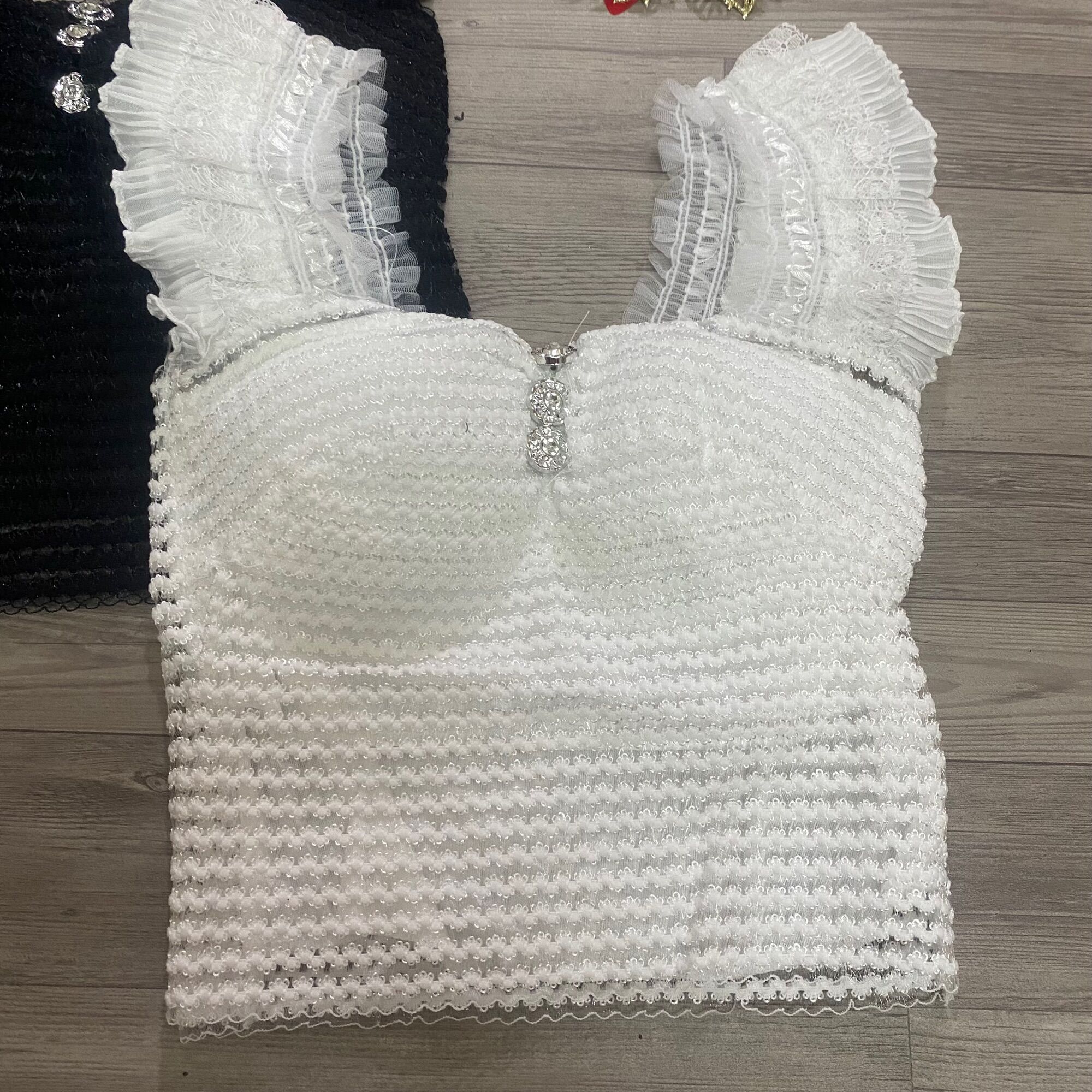 Áo 2 dây bản to bèo đệm ngực chun lưng( áo kiểu)