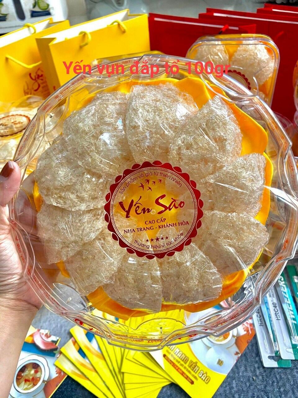 Yến Sào Vụn Tổ - Tặng kèm nguyên liệu chưng kèm.