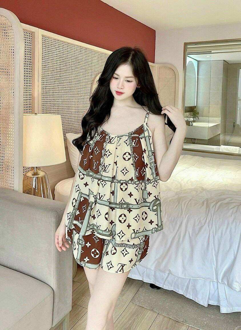 Bộ đùi mặc nhà 2 dây lụa mango dày mềm mát dưới 60kg
