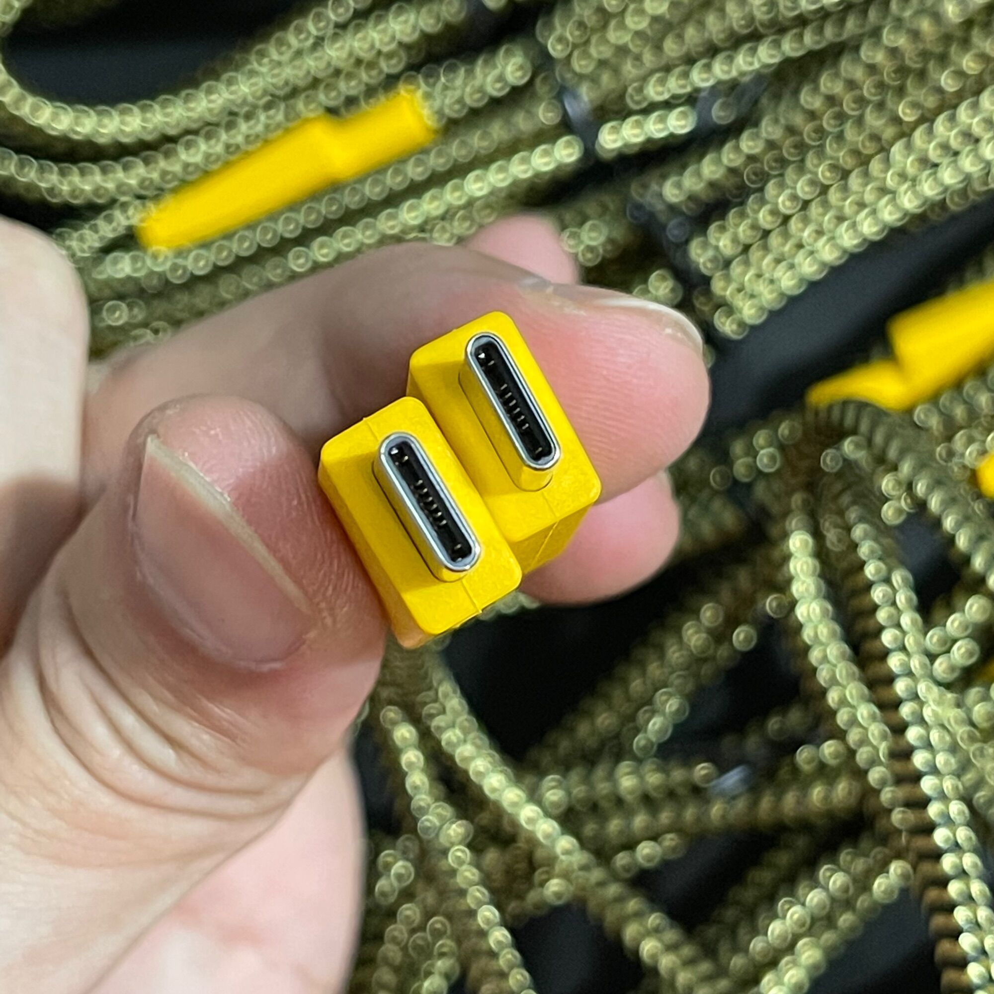 Cáp DeWALT Type C to Type C 100W DeWALT C to C DCB094k