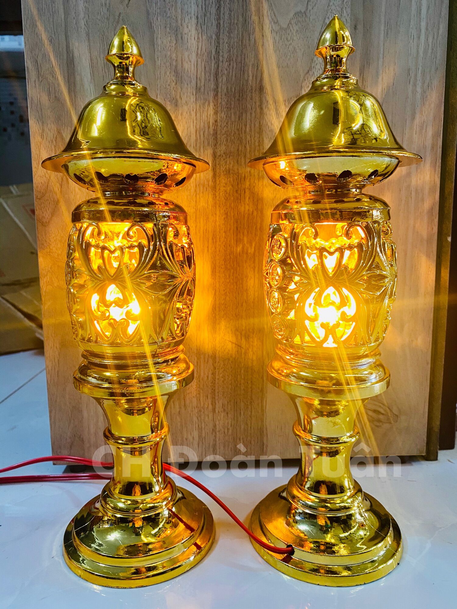 Đèn thờ phú quý mạ đồng, đèn lưới