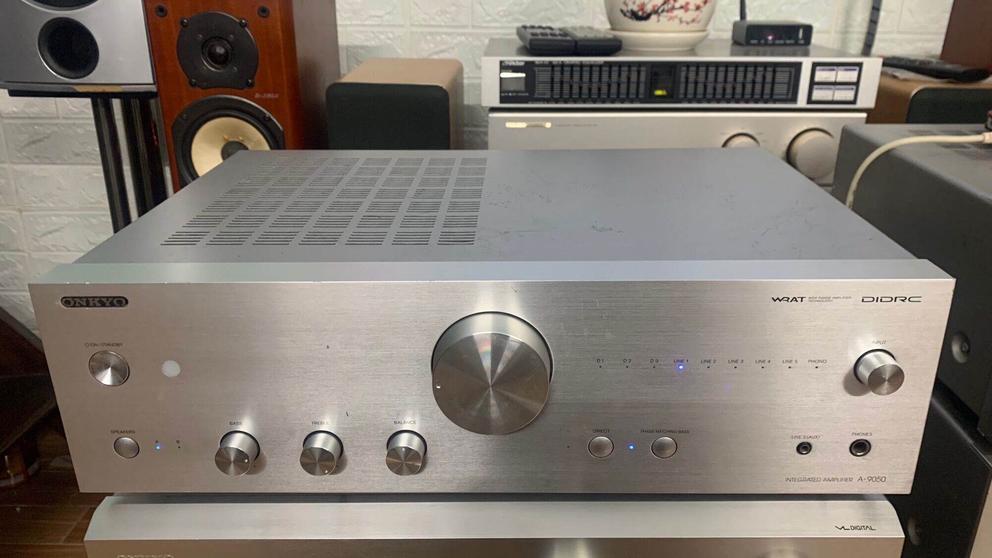 Amply Onkyo A-9050