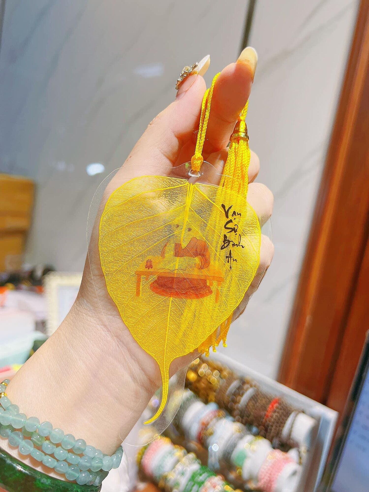 Lá Bồ đề cầu bình an may mắn