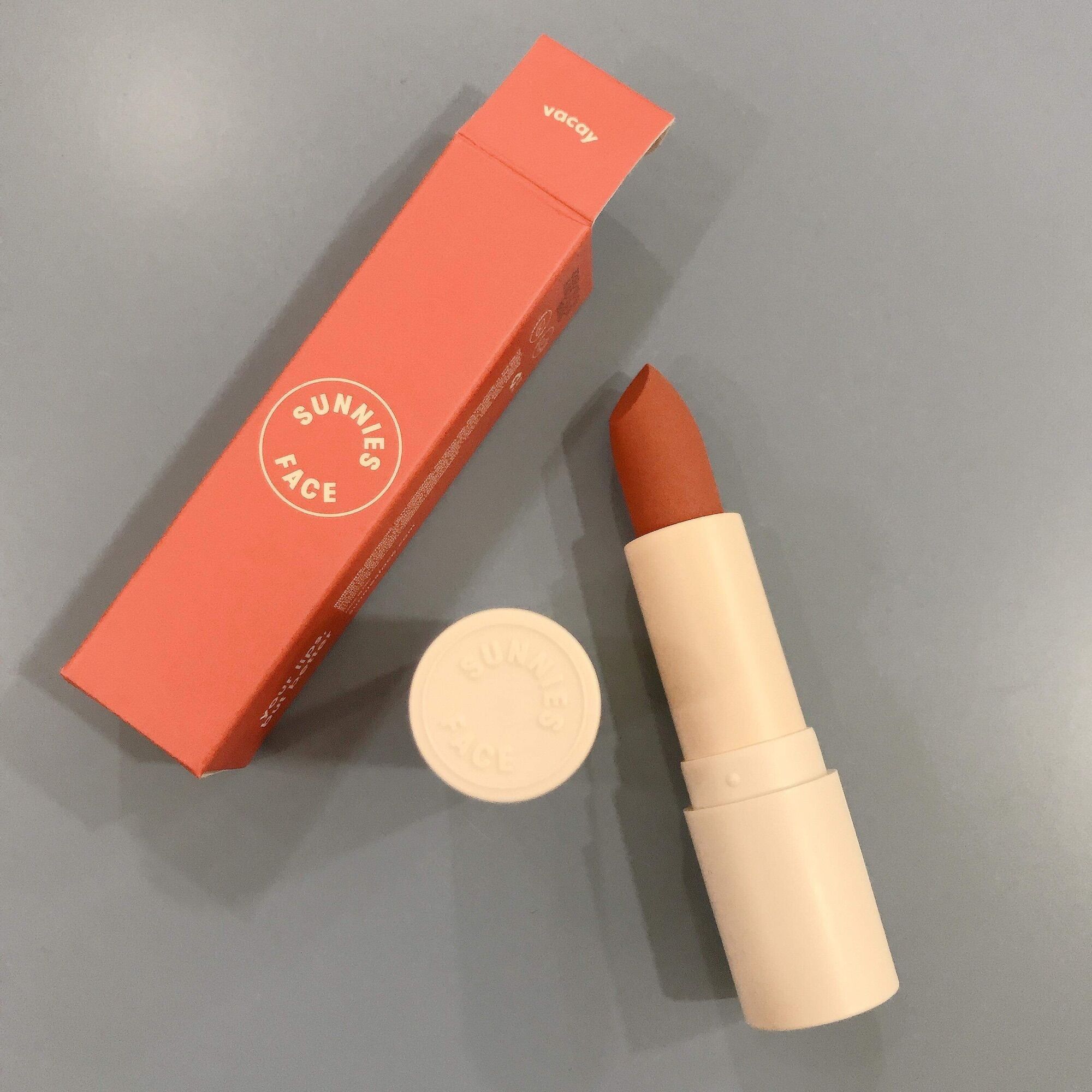 SON THỎI LÌ SUNNIES FACE BAKED