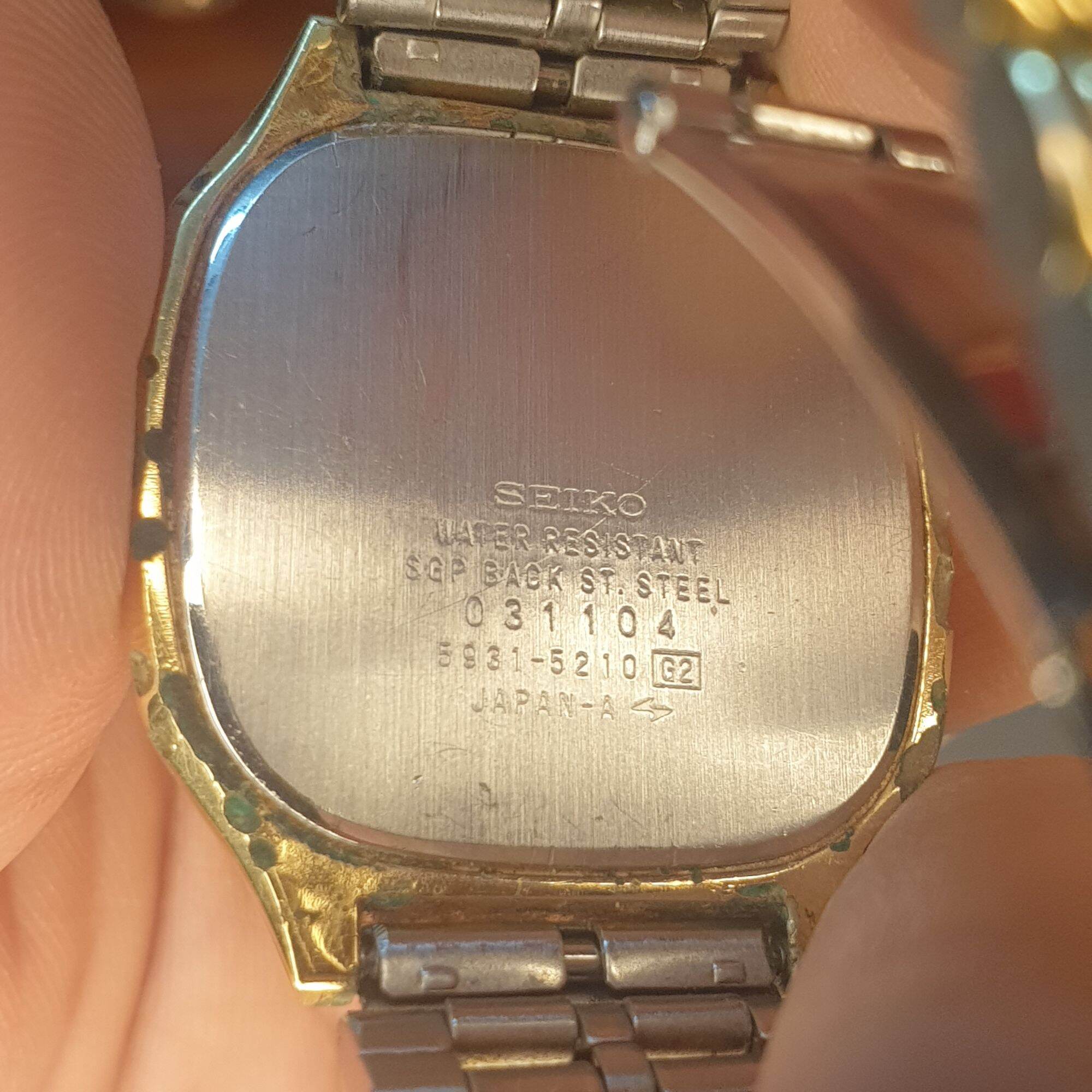 Đồng hồ nam hiệu Seiko của Nhật