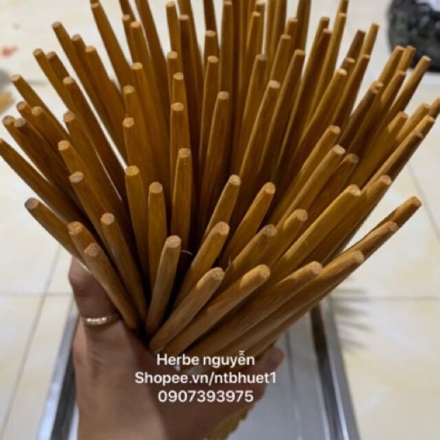 Đũa Tre già nhà làm 10 đôi