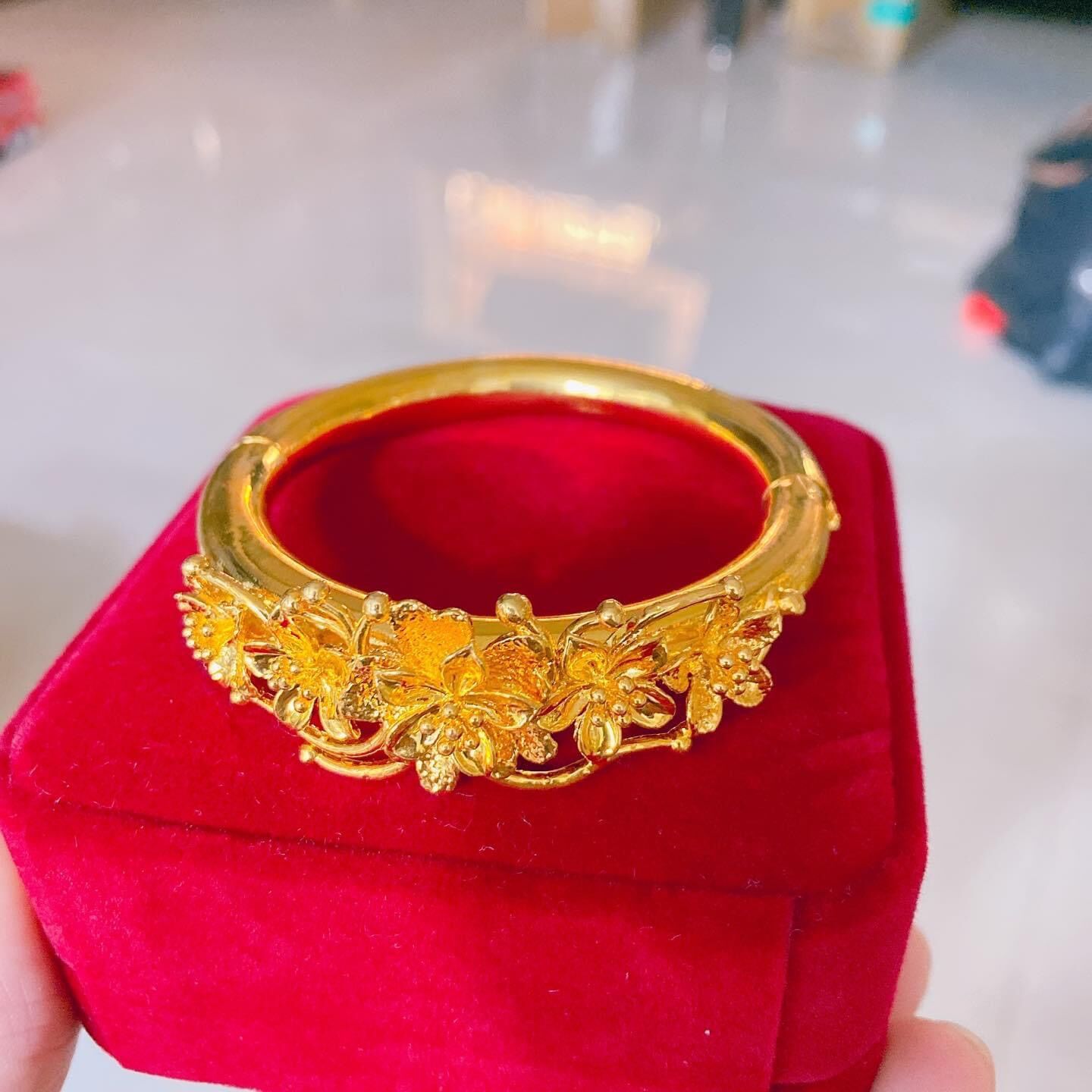 Vòng tay hoa mạ vàng 24k cao cấp mẫu mới về