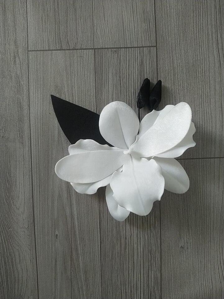 Hoa lan cài áo handmade Canto phối màu