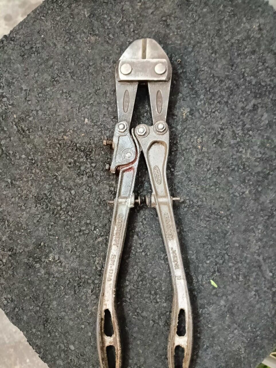 Kềm cộng lực MCC 300mm J273